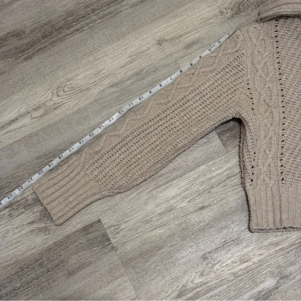 NEW Sincerely Jules Cable Knit Beige Cropped Sweater - Size XS - NEW $168 - Picture 4 of 6